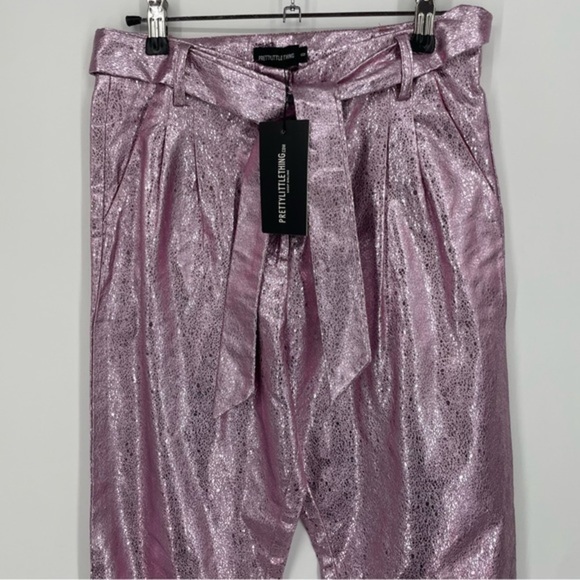 Pretty little thing Pink Tie Waist Cracked Vinyl Crop Trousers - Picture 2 of 10